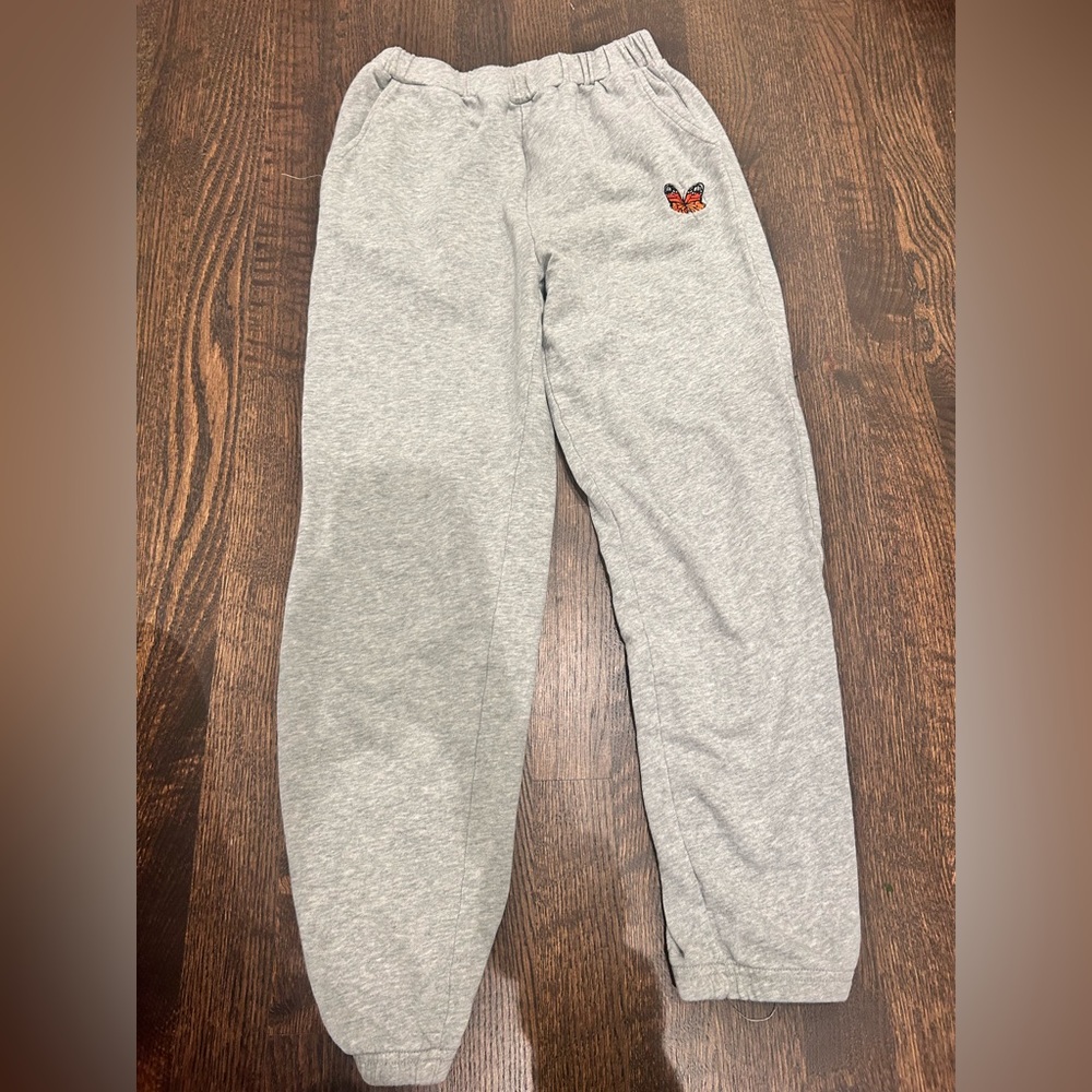 girls butterfly grey sweats